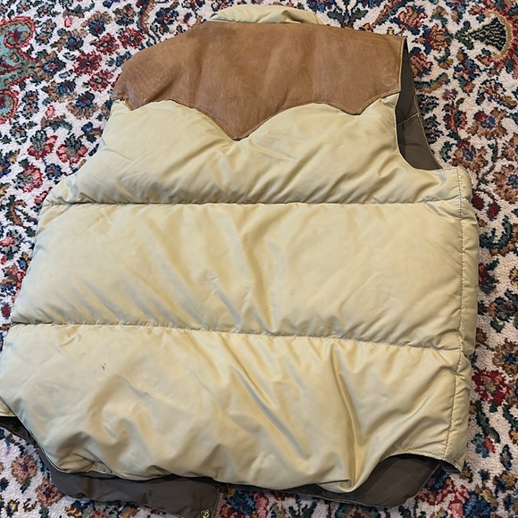 ROCKY MOUNTAIN FEATHERBED VINTAGE VEST - Picture 4 of 6